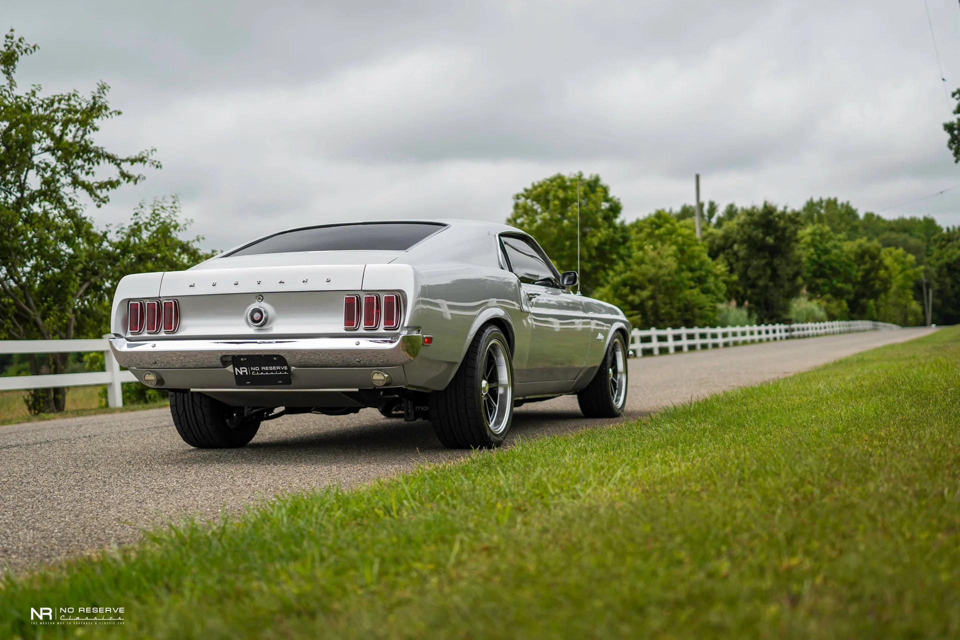 1969 ford mustang 392 fastback pro touring restomod